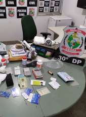 Casal é preso pela Polícia Civil por tráfico de drogas em Fortaleza