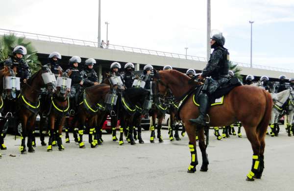 Cavalaria da PM inaugura pista Centauro de Maneabilidade a Cavalo - SSP