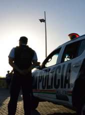 Suspeito é preso instantes após roubo a correspondente bancário na Capital