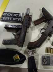 Ação da PMCE resulta na captura de dupla, três armas de fogo artesanais e drogas