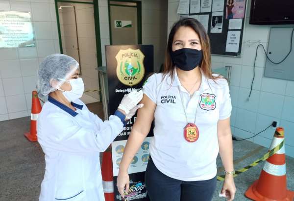 Lista de profissionais da segurança que receberão primeira dose da vacina  contra Covid-19 em Fortaleza está disponível para consulta - Polícia Civil