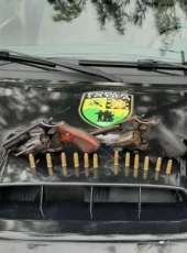 Duas armas de fogo são apreendidas durante incursão tática do BPTur na Praia do Futuro