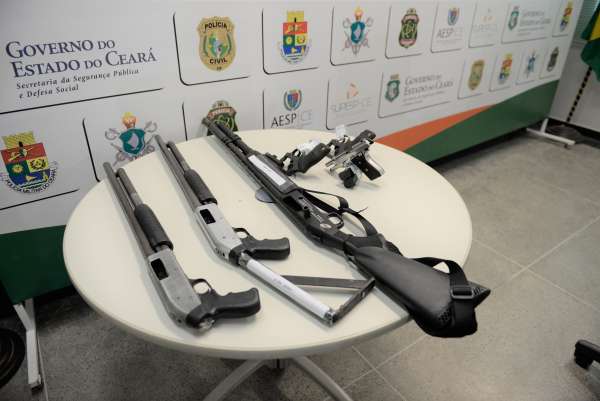 Cope apreende armas, munições e documentos falsos no Pilarzinho