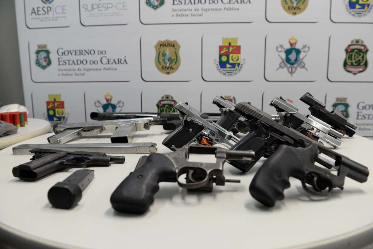 Apreensões de armas de fogo realizadas pelas Forças de Segurança do Ceará  crescem 39,6% em fevereiro de 2022 - Secretaria da Segurança Pública e  Defesa Social