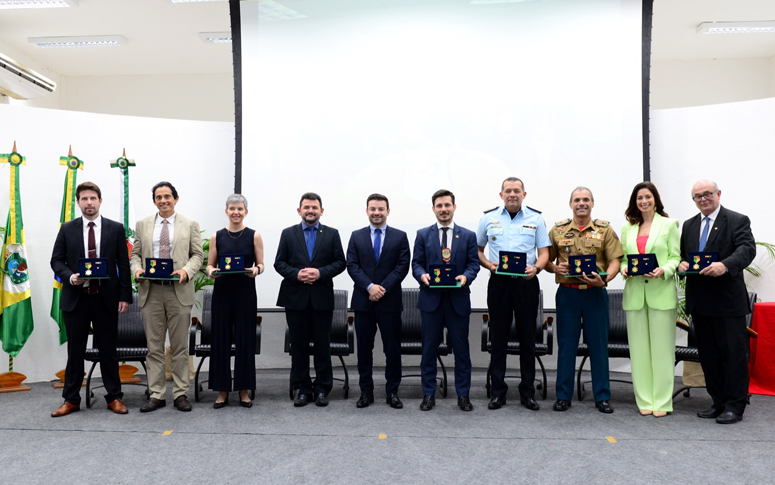 Superintendência comemora cinco anos com entrega da Medalha da Ordem do Mérito Supesp