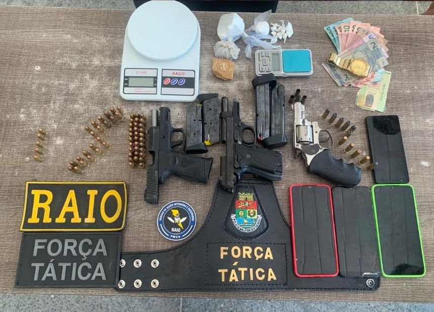 Pistola calibre 380 e 19 munições intactas são apreendidas na