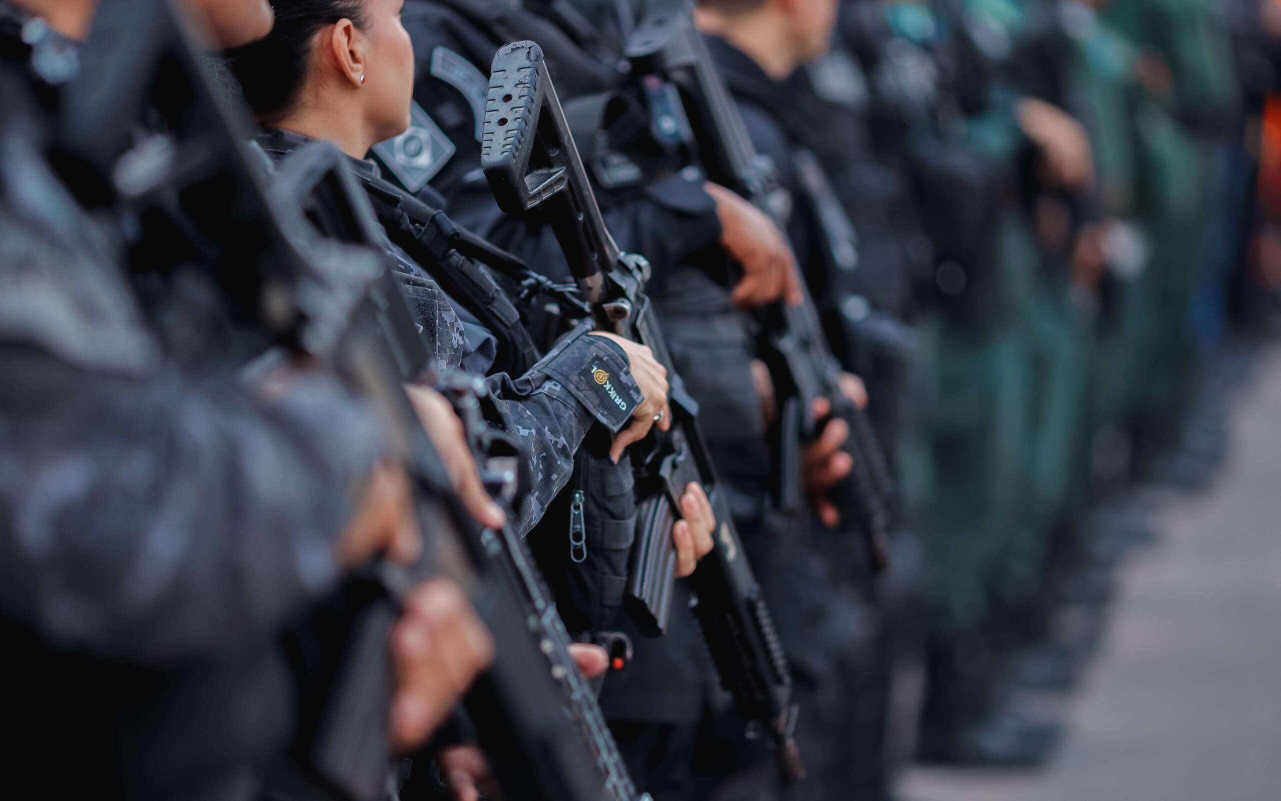 Dois suspeitos de crimes são presos durante operação Opus em Fortaleza