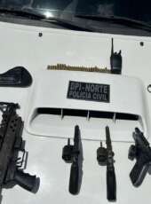 PCCE prende dois homens e apreende armas e drogas durante operação em Itapipoca