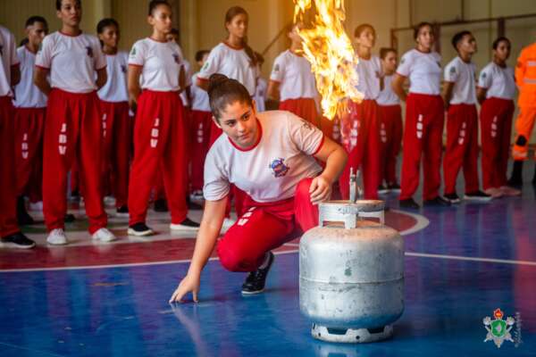 Projeto Jovem Brigadista formando cidadãos
