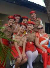 Alunos do Colégio dos Bombeiros doam dez mil tampinhas ao Lar Torres de Melo