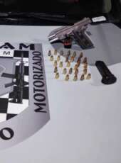 Após denúncia, arma de fogo e munições são apreendidas pela PMCE no Jangurussu